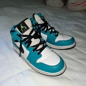 Jordan Kids' Turquoise and White Sneakers